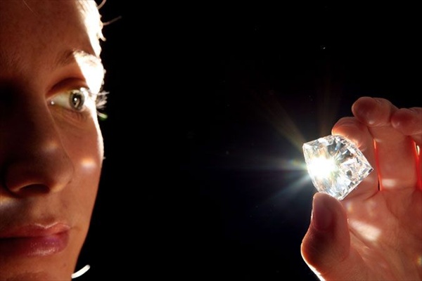Как определить карат бриллианта