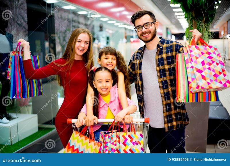 Как выбрать лучшие магазины детской одежды в Москве: идеальный шопинг для всей семьи