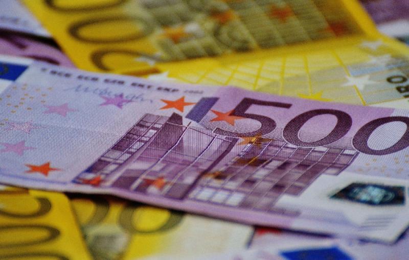 Какой курс евро к рублю нас ждёт впереди: необычайный обзор